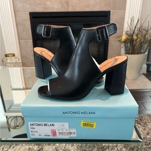 ANTONIO MELANI Black Open-Toe Block Heel Ankle Strap Sandals